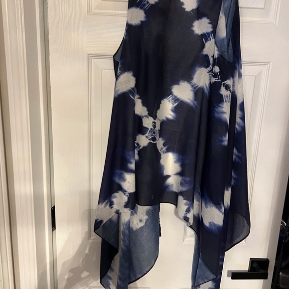 Woman’s summer long vest/ shrug - Picture 4 of 6